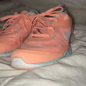 Nike Flex TR 5- Training/Running Shoes 9.5